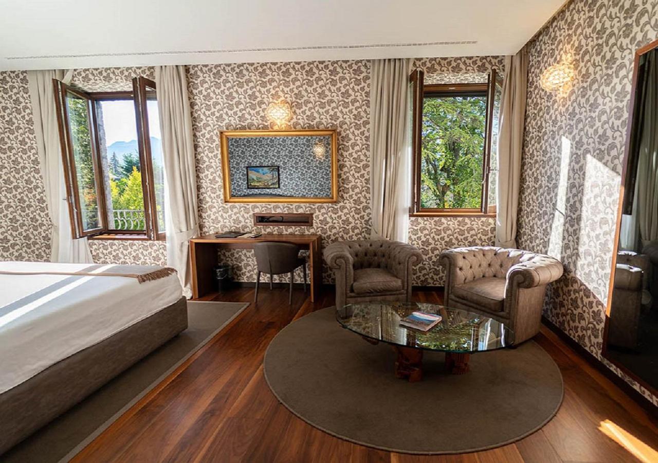 Villa Lario Resort Mandello Mandello del Lario Bagian luar foto