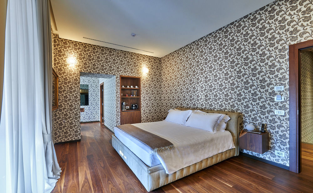 Villa Lario Resort Mandello Mandello del Lario Bagian luar foto